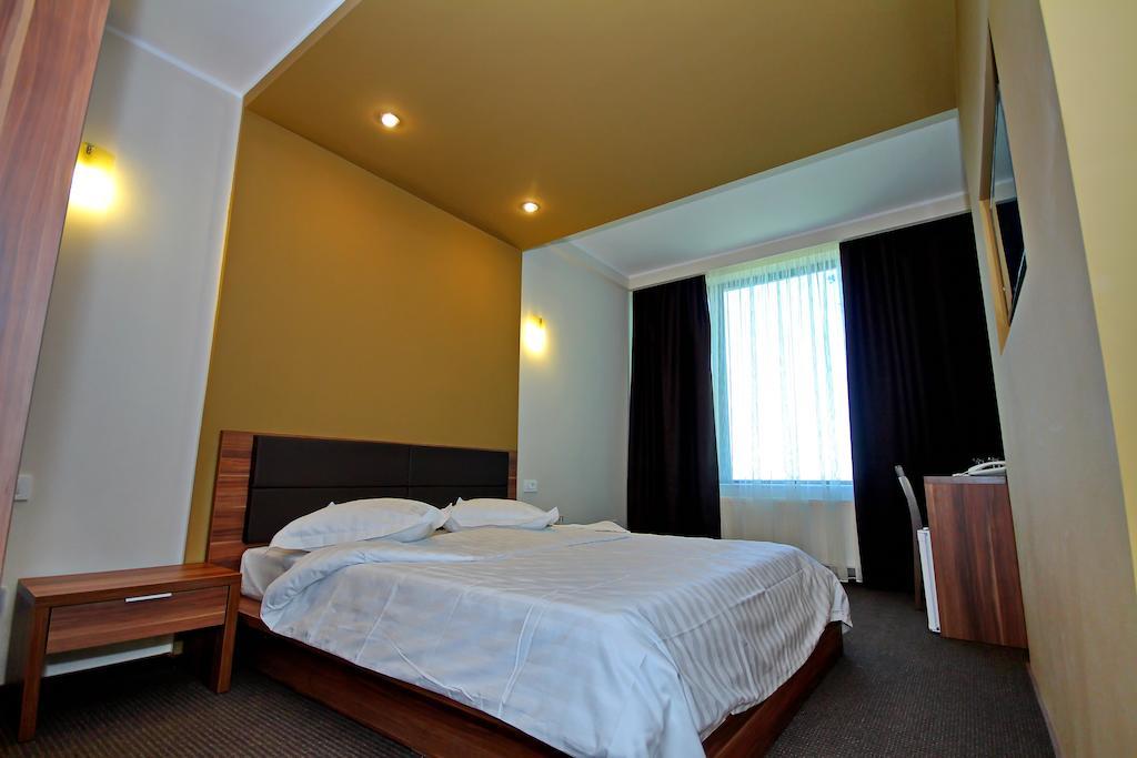 Hotel Eden Tulcea Rum bild