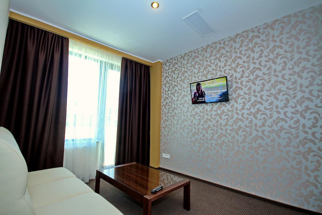 Hotel Eden Tulcea Rum bild
