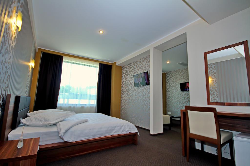 Hotel Eden Tulcea Rum bild